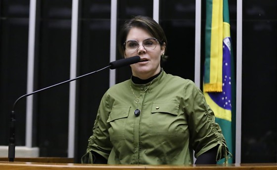 A deputada ressaltou que o caso não é isolado e alertou para a recorrência de episódios semelhantes envolvendo mulheres
