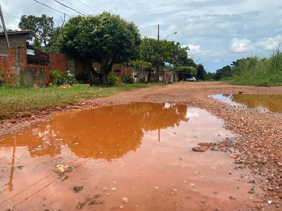 A proposta busca corrigir uma distorção enfrentada por famílias que pagam o imposto mesmo vivendo há anos em vias de terra