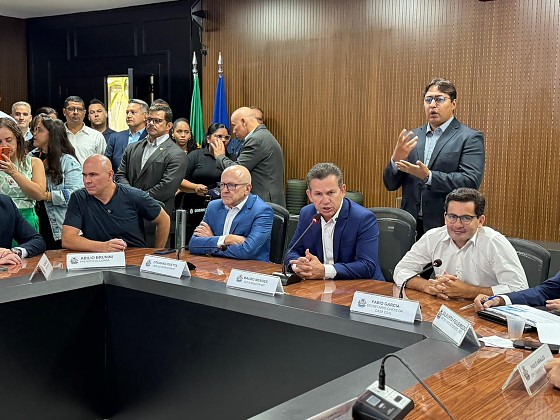 O anúncio foi feito pelo governador no Palácio Paiaguás