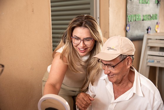 Alessandra Ferreirá é primeira-dama e secretária municipal de Promoção e Assistência Social de Rondonópolis