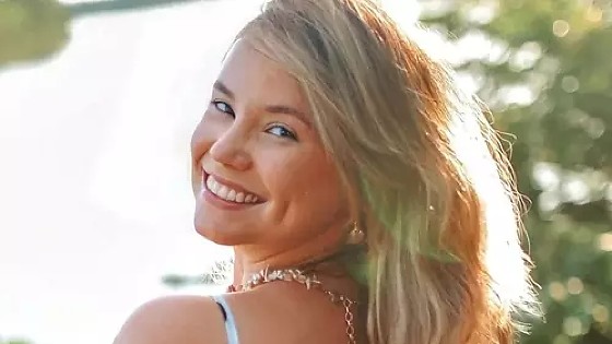 Flávia ficou internada por oito dias e morreu após falência dos órgãos
