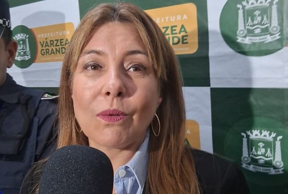 Prefeita Flávia Moretti (PL) teve processo de cassação arquivado pela Câmara.