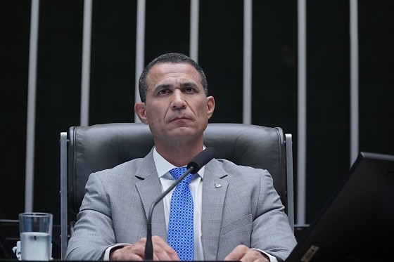 Atendendo a pleito direto do parlamentar federal, Governo do Estado chama 400 soldados e 30 oficiais para reforçar o policiamento no interior