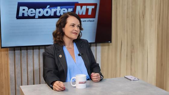 Wania é cirurgiã-dentista e presidente do Conselho Regional de Odontologia de Mato Grosso (CRO-MT).
