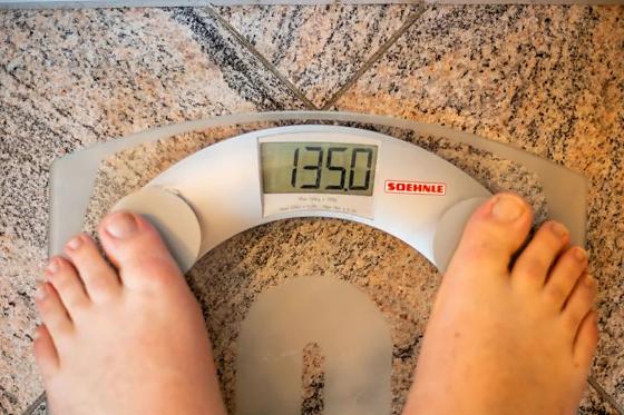 Segundo o estudo, 38,4% da população brasileira entre 5 e 19 anos apresenta sobrepeso ou obesidade.
