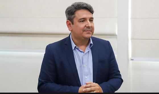 Igor Cunha deixa a pasta de Educação de VG.