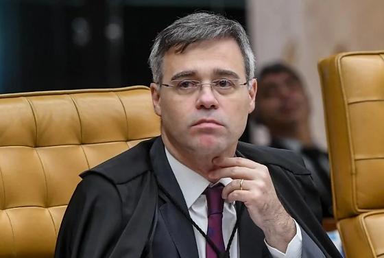 Ministro afirmou que documentos extrapolaram as atribuições da Inteligência da PF e determinou apuração pela Corregedoria da corporação.