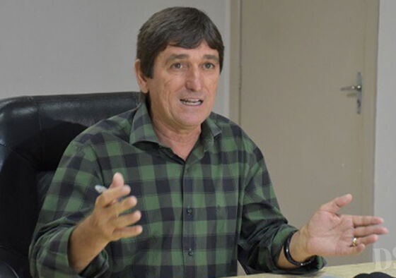 Prefeito Vander Alberto Masson foi intimado a cumprir imediatamente a suspensão.