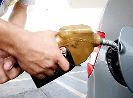 Gasolina batizada com 32% de etanol começa e ferrar seu motor a partir de quarta-feira