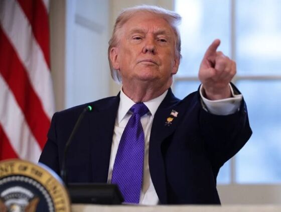 Trump anunciou acordo de paz entre Estados Unidos e Irã e determinou a abertura do Estreito de Ormuz