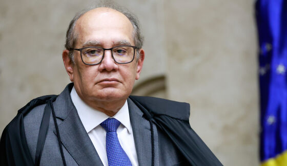 conversa entre Gilmar Mendes e Kassio Nunes Marques passou longe da cerimônia reservada a suas excelências.