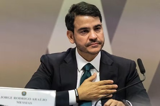 Jorge Messias é advogado-geral da União e havia sido indicado pelo presidente Lula (PT) para a vaga deixada por Luís Roberto Barroso.