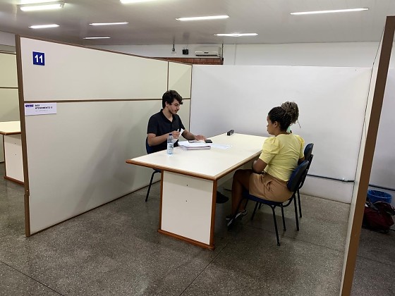 O serviço, realizado por alunos e professores de Ciências Contábeis, acontece em Várzea Grande e Cuiabá até o dia 29 de maio. Para garantir o atendimento, o contribuinte deve levar a documentação necessária e doar 2kg de alimentos ou itens de higiene