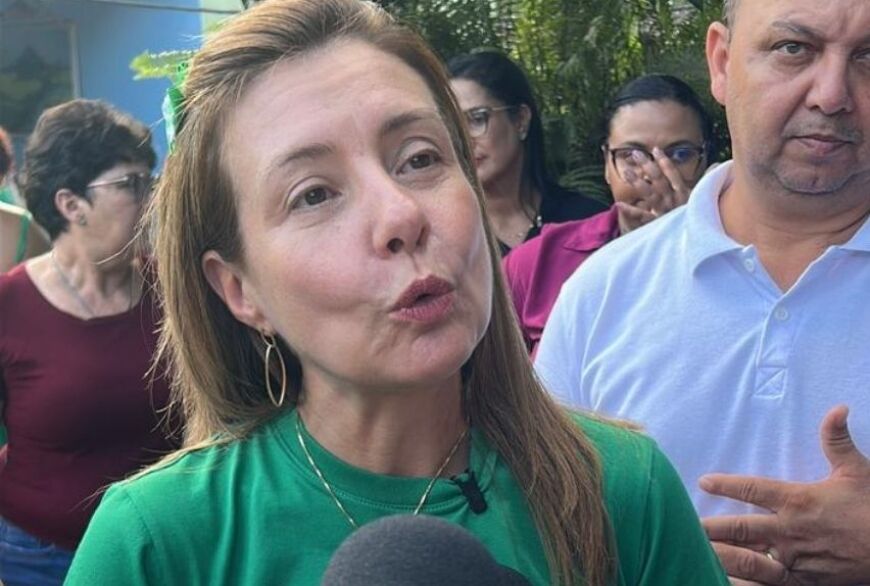 Decreto da prefeita Flávia Moretti libera os servidores mais cedo.