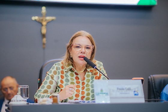 Paula Calil