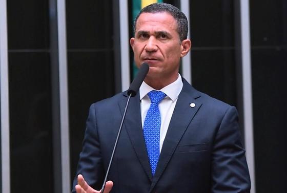 arlamentar mato-grossense é autor de mais de 50 propostas que visam o endurecimento de penas e o combate ao crime organizado no país.