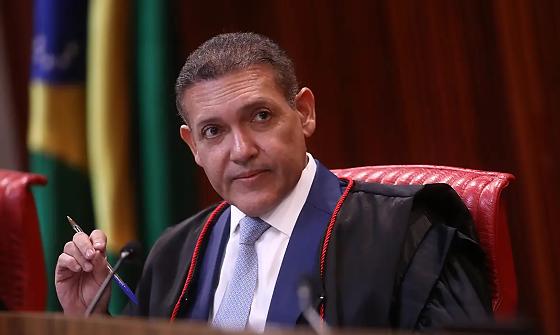 Marques entrará na vaga da ministra Cármen Lúcia, que completa mandato de dois anos à frente do tribunal.