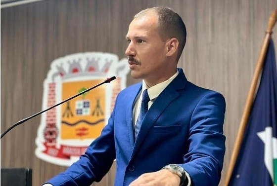 Derrotado na disputa pela Mesa Diretora, Lucas Chapéu do Sol estuda judicializar eleição na Câmara de Várzea Grande.