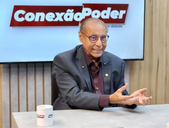 Júlio Campos afirmou estar satisfeito com seus benefícios ao descartar uma secretaria no governo Pivetta.