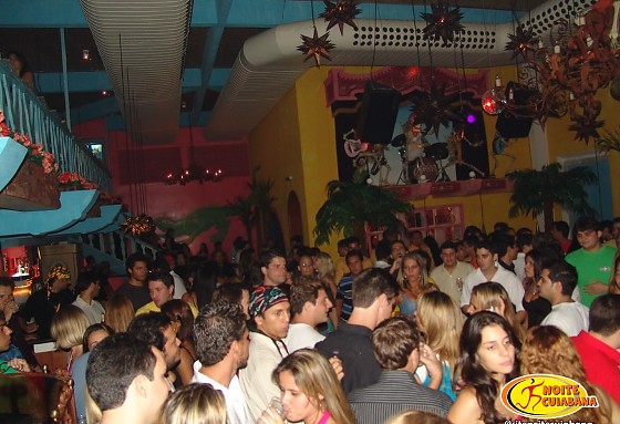 O perfil reúne imagens feitas entre 2003 e 2013 em casas noturnas que se tornaram referência em Cuiabá, como Café Cancún, Geronimo West Music, Anauê, Z100, Rush, Floor, Hitz e Zagaia. O acervo ultrapassa 70 mil fotografias