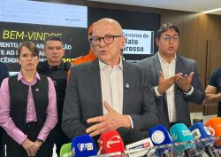 Conforme o governador, paralelamente à finalização das pistas no trecho entre as avenidas da FEB e do CPA, o Governo do Estado já iniciou a fase de construção das estações.