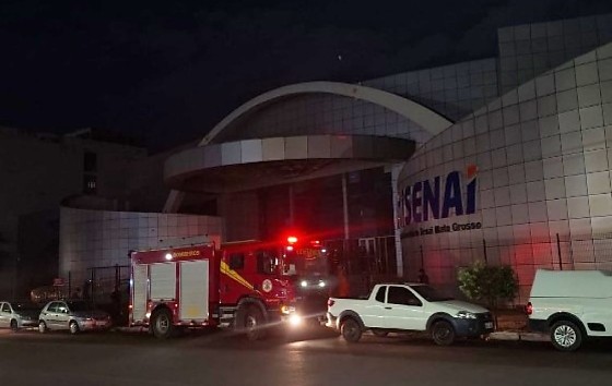 Evacuação foi iniciada após o alarme de incêndio soar em meio ao princípio de fogo 