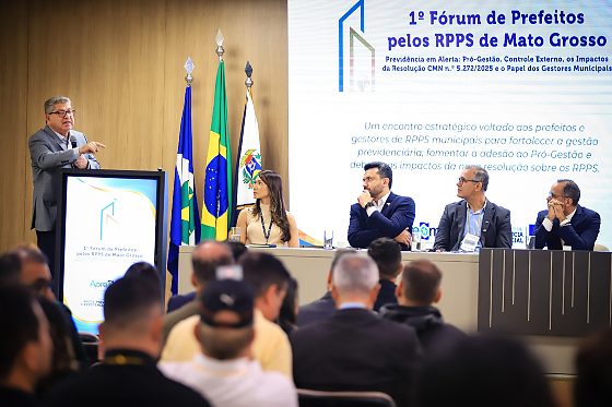 Abertura do 1° Fórum de Prefeitos pelos RPPS de Mato Grosso.