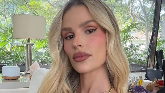 A modelo afirmou que ela mesma já viu um disco voador em mais de uma ocasião.