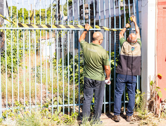 A Defesa Civil emitiu laudo confirmando o comprometimento estrutural das edificações.