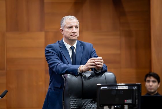 A PF cumpriu mandados de busca e apreensão nos endereços dos investigados nesta manhã.