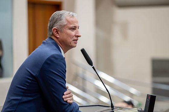 Declarações feitas na tribuna da Câmara em 2024 voltaram ao debate após o parlamentar ser alvo de busca e apreensão da Polícia Federal