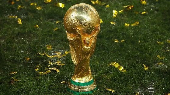Teve início nesta quinta-feira (11/06/2026) a edição histórica da Copa do Mundo de 2026. Sediado de forma conjunta por Estados Unidos, México e Canadá, o torneio traz um formato inédito com 48 seleções disputando o título mundial ao longo de 39 dias.