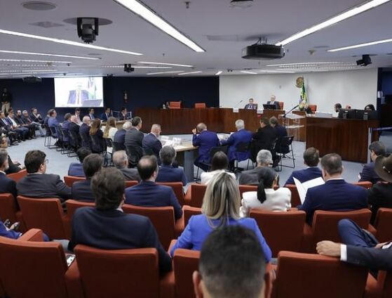 Representantes de Mato Grosso e Pará firmaram acordo para iniciar o mapeamento e a regularização de imóveis localizados na região de divisa entre os dois estados.