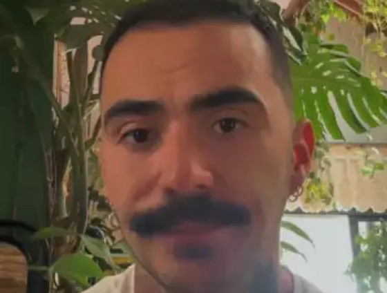 Mayk não conseguiu conter o pavor diante do que vem acontecendo na chácara isolada.