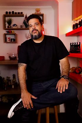 Rômulo Rampini é estrategista de marketing, consultor credenciado pelo SEBRAE MT e diretor da agência 3TRÊS