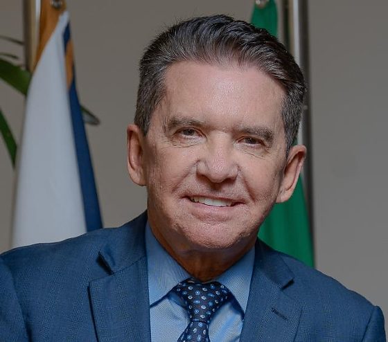 Sérgio Ricardo de Almeida é presidente do Tribunal de Contas de Mato Grosso (TCE-MT). Ex-deputado estadual, Presidente e 1º Secretário da Assembleia Legislativa de Mato Grosso.