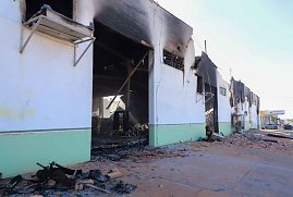Prefeitura joga para proprietário culpa por falta de seguro em depósito da Educação