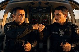 Flávio Bolsonaro e Coronel Assis prometem 
