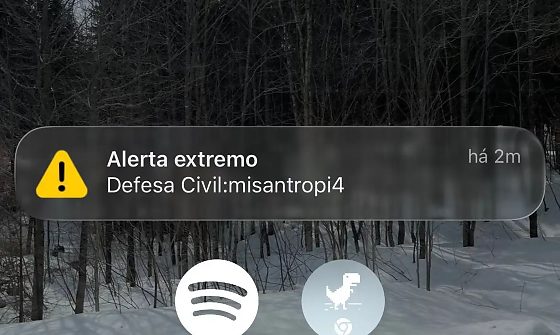 Um falso alerta da Defesa Civil assustou milhões de brasileiros na madrugada deste sábado (20). Mensagens com conteúdos como