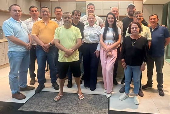 Jantar na noite de segunda-feira selou o apoio da maioria à Paula Calil.