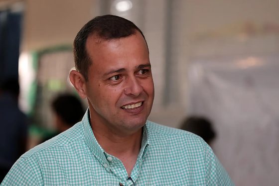 Prefeito Odilrei Queiroz Faria homologou as duas contratações, que somam R$ 650 mil