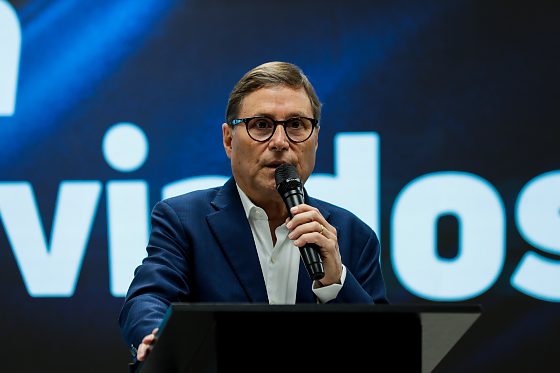 Mauro Carvalho afirma que não ocupava cargo público durante a tramitação do acordo e nega que ele ou seus familiares tenham recebido recursos da negociação.