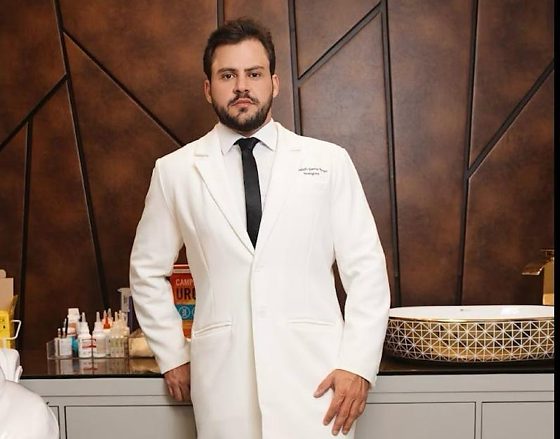 Dr. Rodolfo Garcia Borges é urologista especializado em uro-oncologia e cirurgia robótica, especialista em tratamento de hiperplasia prostática, câncer de próstata, rim e bexiga por meio de técnicas minimamente invasivas. 