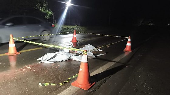 Veículo seguia no sentido sul da rodovia atingiu o pedestre que realizava a travessia da pista.