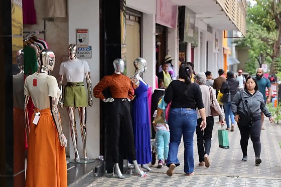 Representando o setor que abre de domingo a domingo na Capital, entidade aponta risco para empregos e cobra desoneração da folha de pagamento