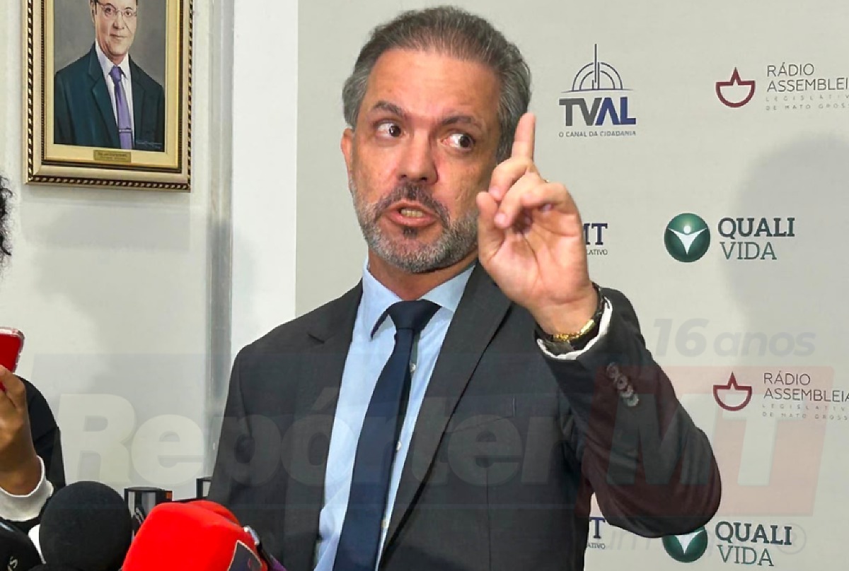 MP acusa deputado Paulo Araújo de pedir votos em grupo da ALMT em Cuiabá