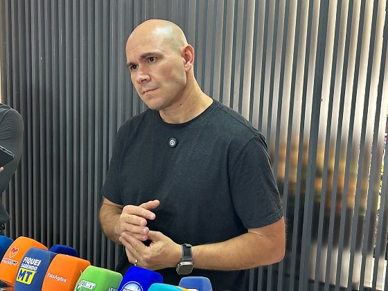Prefeito criticou a postura dos vereadores apontando prejuízo à população.