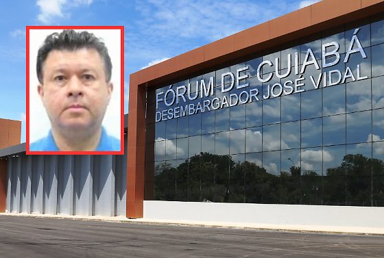 Carlinhos Bezerra matou a ex-namorada e o namorado dela por ciúmes. Ele não aceitava o término do relacionamento.