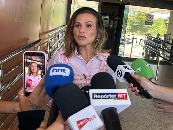 A promotora aponta que a defesa de Carlinhos se vê encalacrada pela cobrança de resposta da sociedade de cobra punição pelo crime de grande repercussão