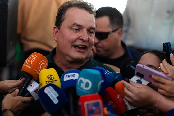 O deputado Max Russi, que é presidente estadual do partido, declarou que a sigla busca compor com quem der espaço de destaque ao Podemos.